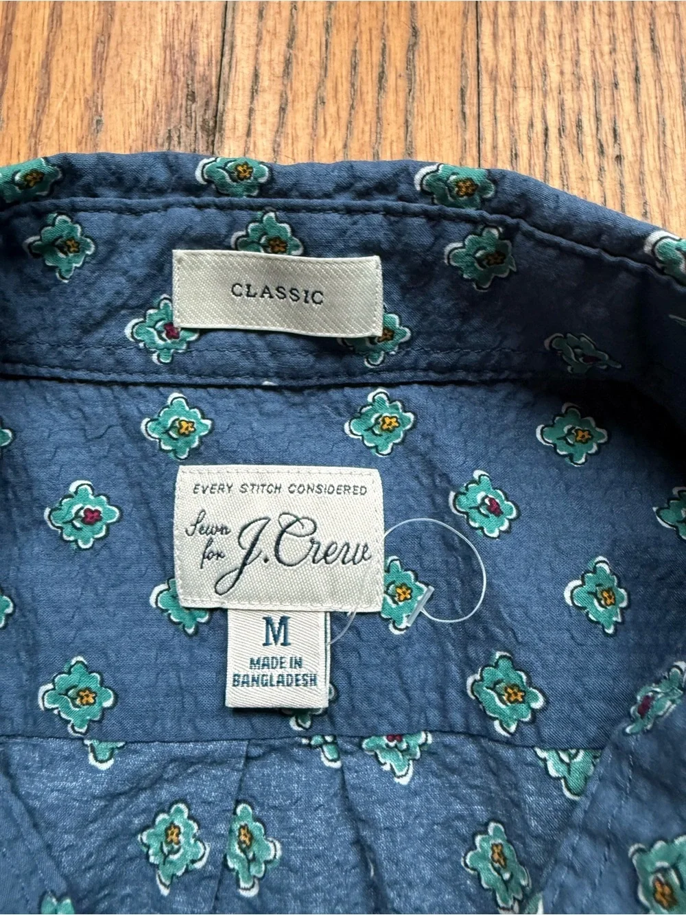 Men's Short-Sleeve Button-Down Shirt in Navy with Green Pattern